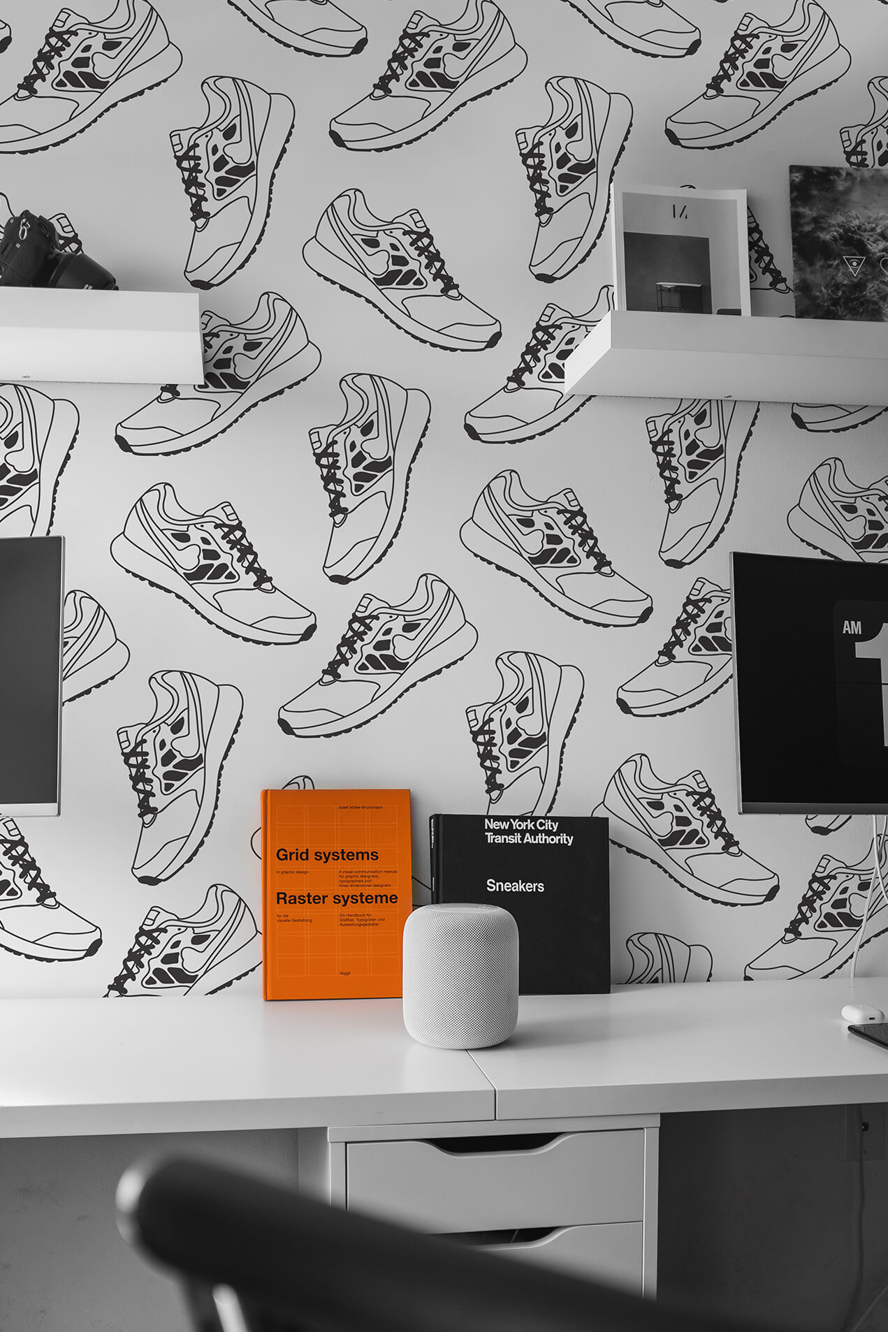 papel pintado n31 blanco y negro zapatillas deportivas urbanas oficina papel pintado n31 blanco y negro zapatillas deportivas urbanas oficina