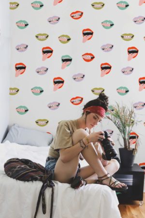 N43 Pop Urban Mouths Multicolored Fun Bedroom Wallpaper