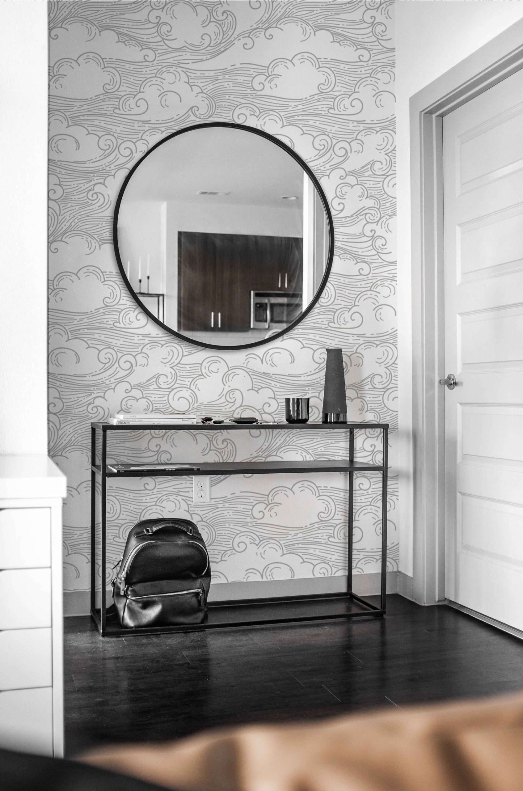 N70 Grey Clouds Entrance Wallpaper