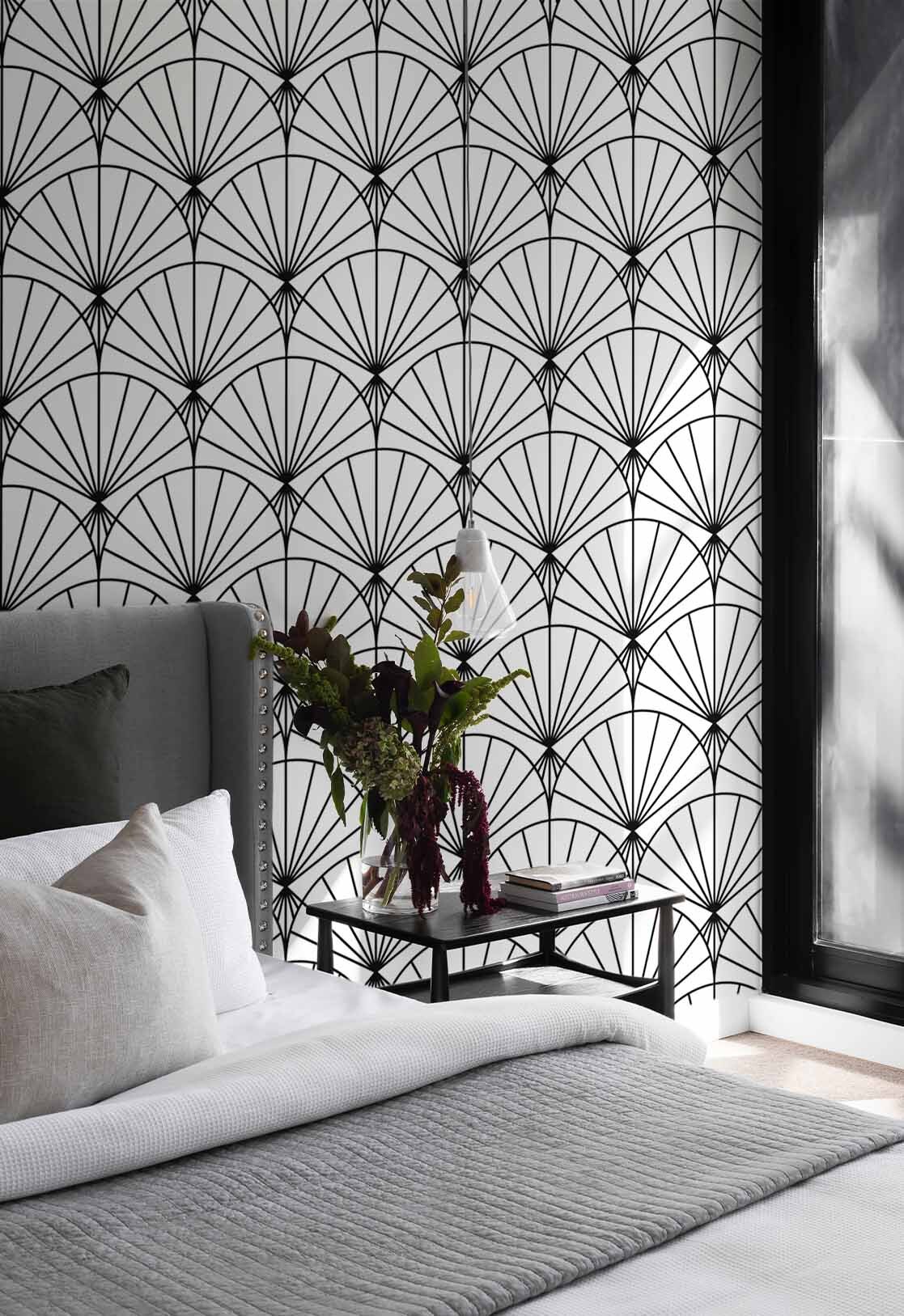 Nº94 eventails japonais noir et blanc chambre moderne