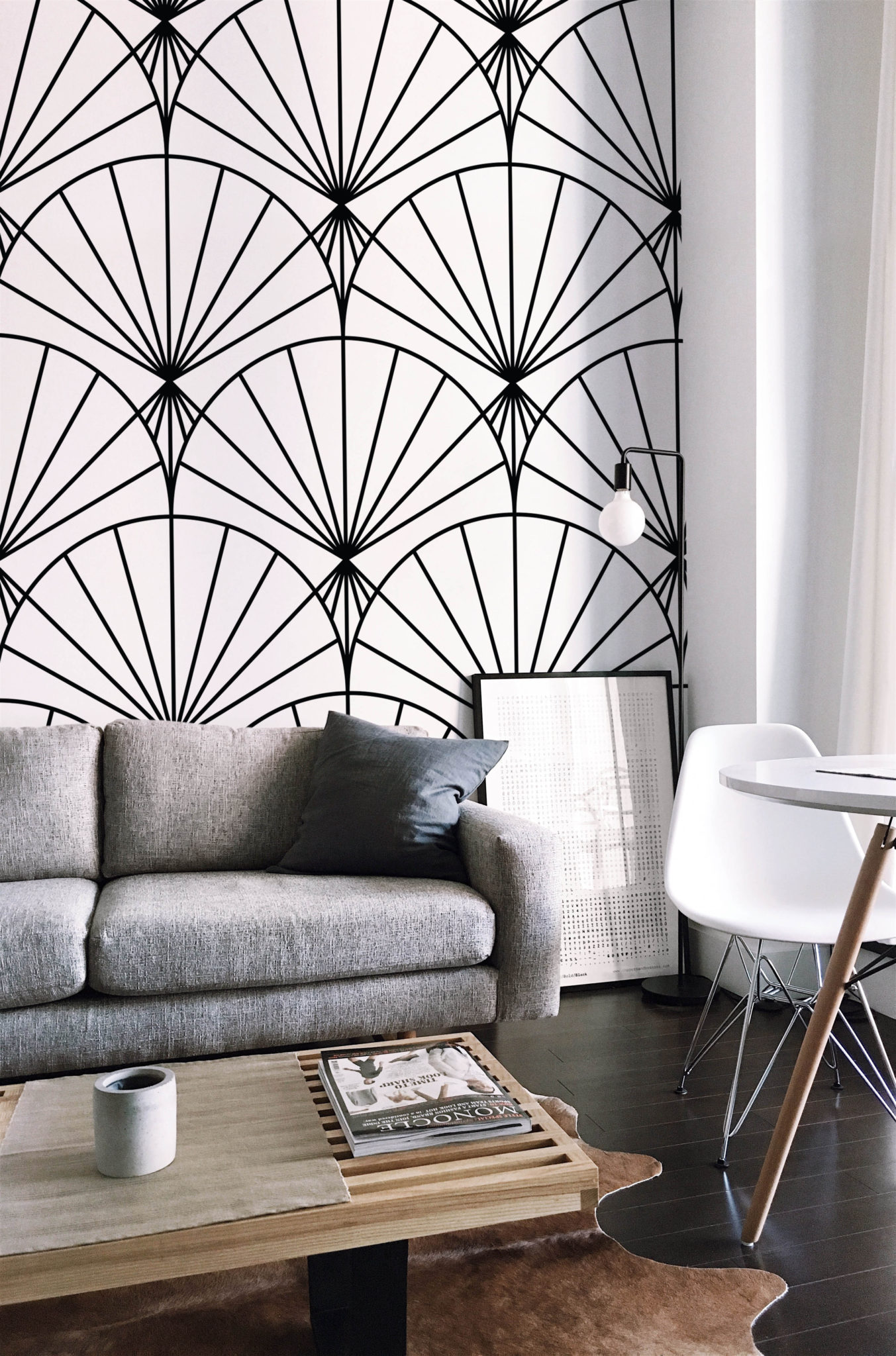 No. 94 Japanese Black and White Modern Living Room Fans No. 94 Japanese Black and White Modern Living Room Fans