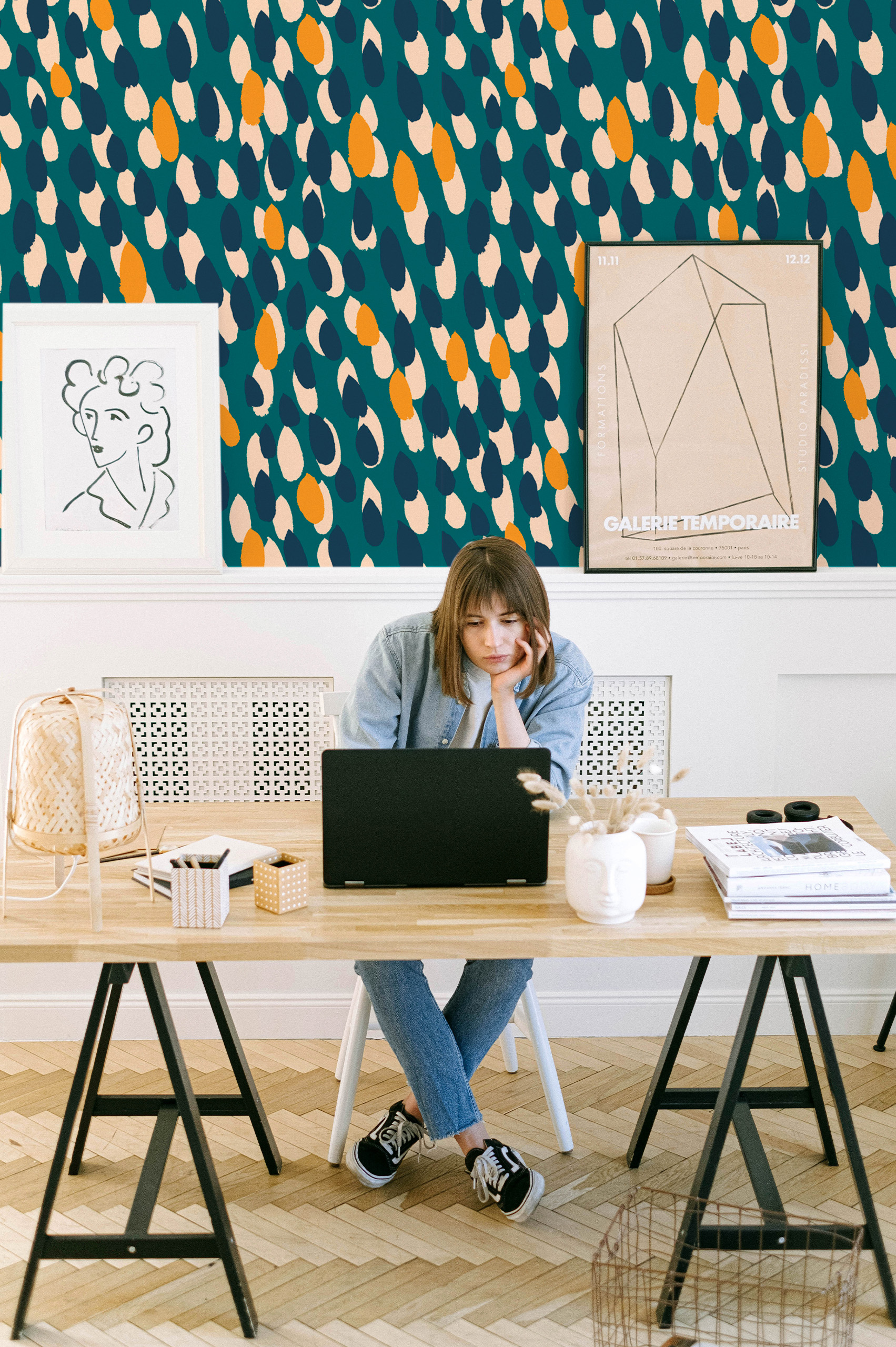 N74 Retro Office Wallpaper Blue Yellow White