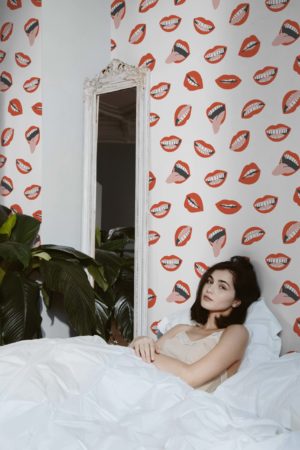 Pop art wallpaper, red lips