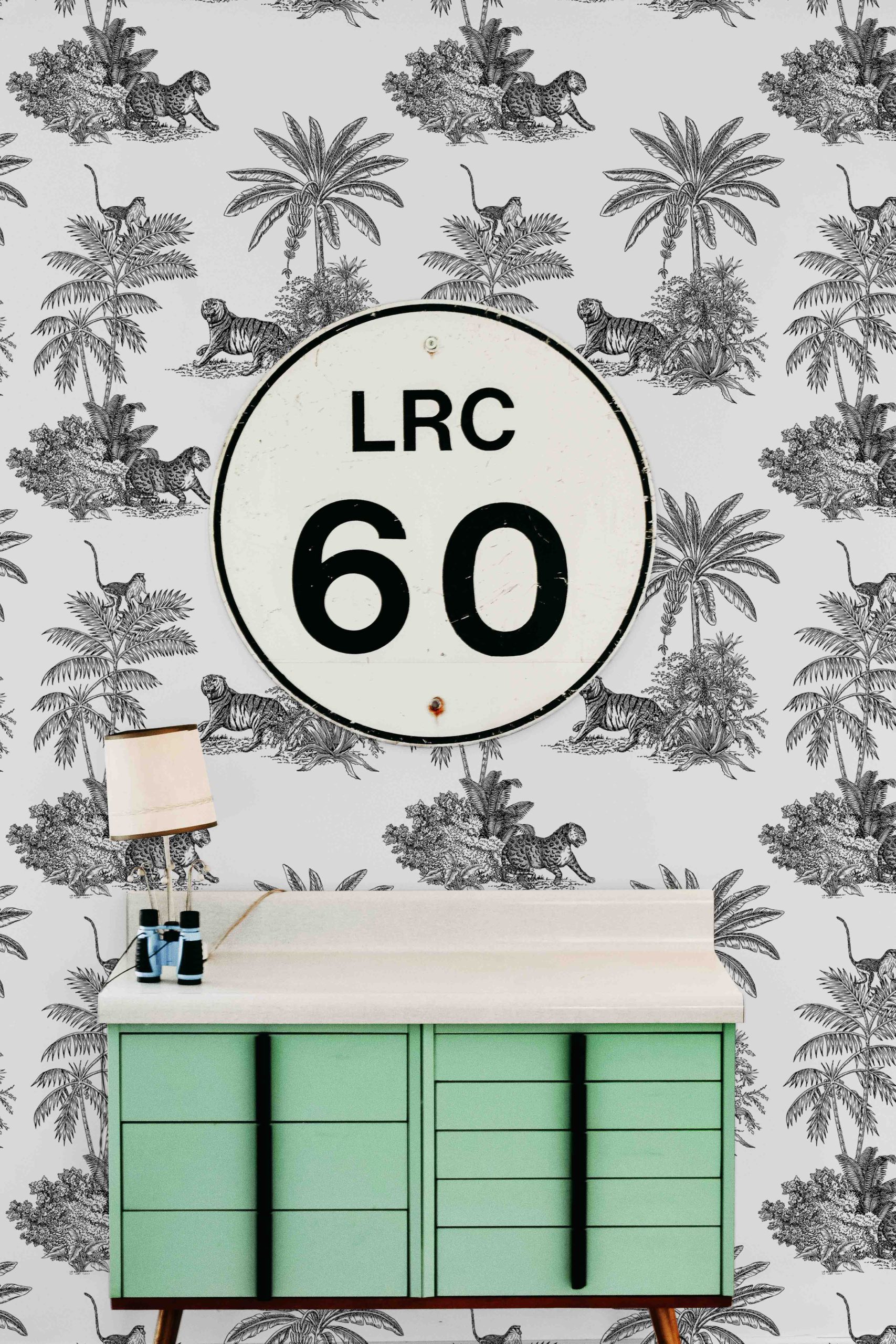 Wallpaper N108 Toile de Jouy Tiger Vegetation Black and White Furniture