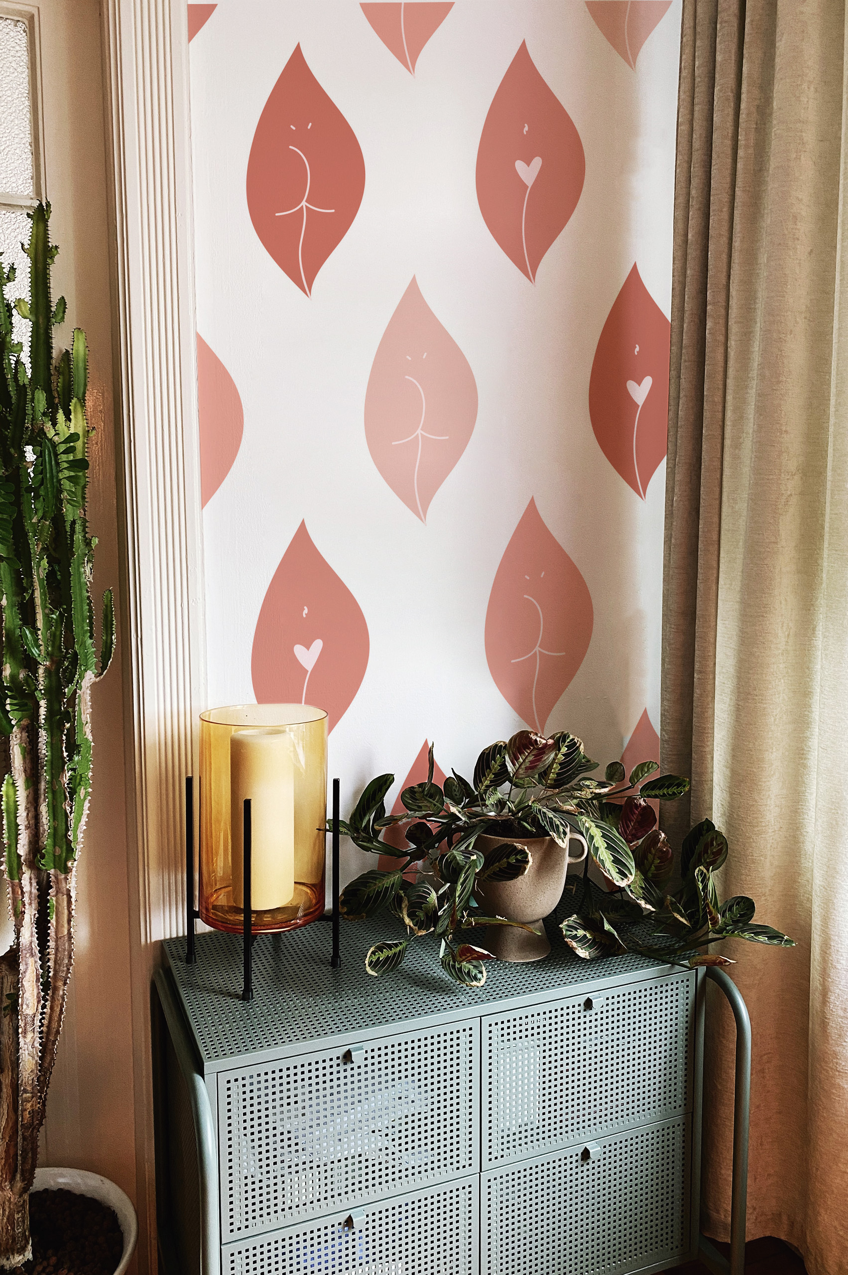 Papier peint n159 féminité terracotta coin commode