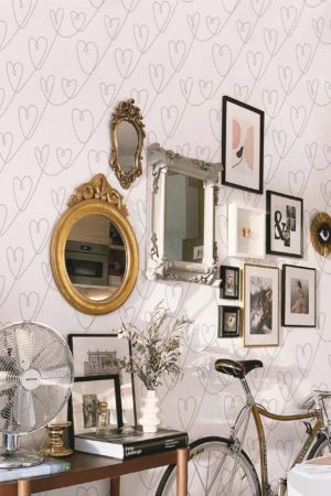 Minimalist Heart Drawing Wallpaper