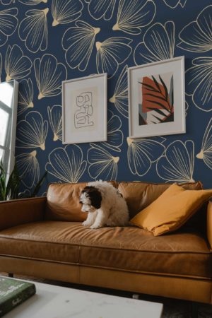 Flower wallpaper N172 on living room blue background