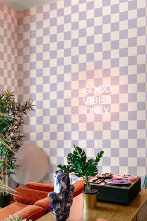 N216 Checkerboard Purple Living Room Wallpaper