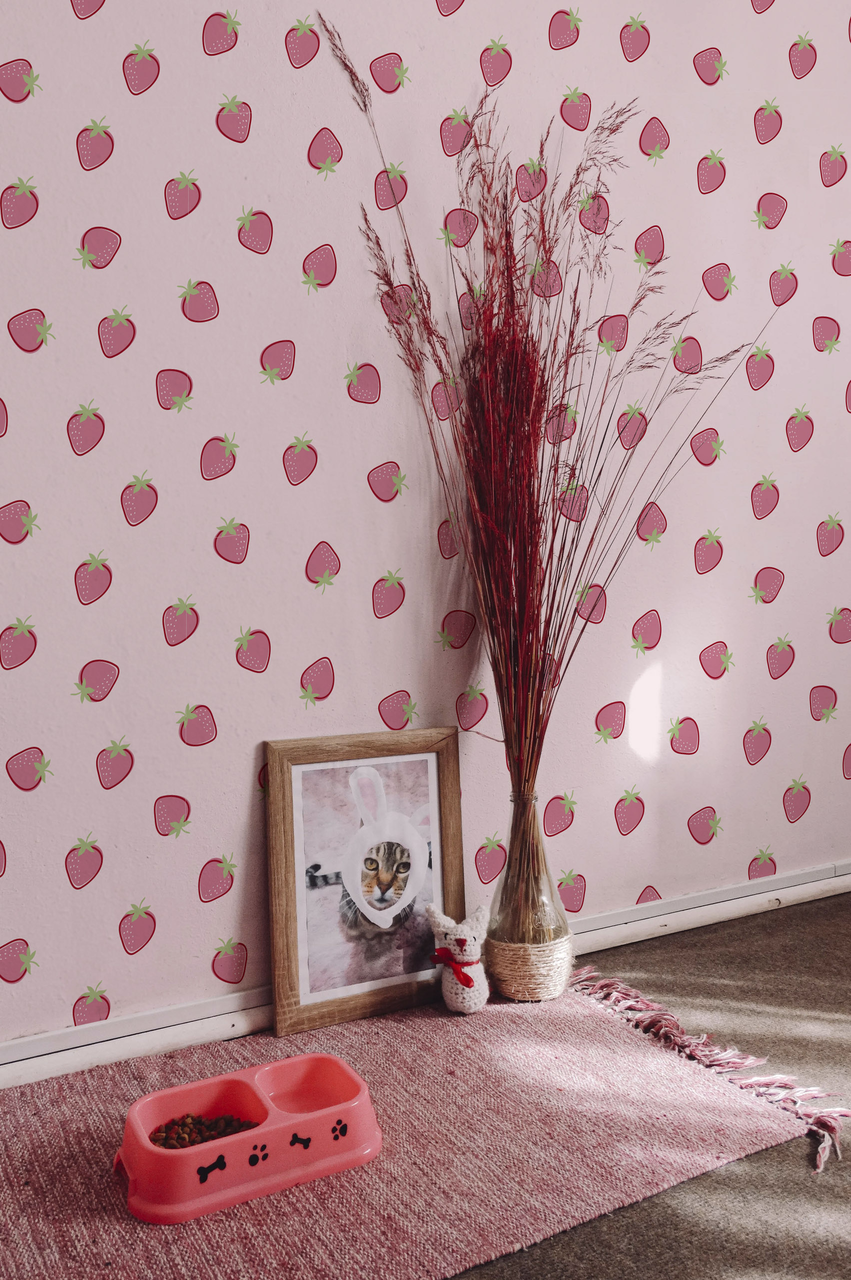 Wood Strawberry Wallpaper