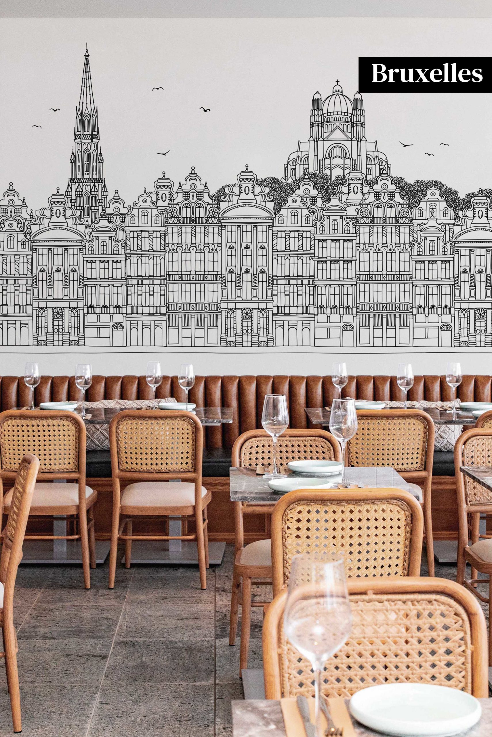 N228-1 Brussels wallpaper in black and white