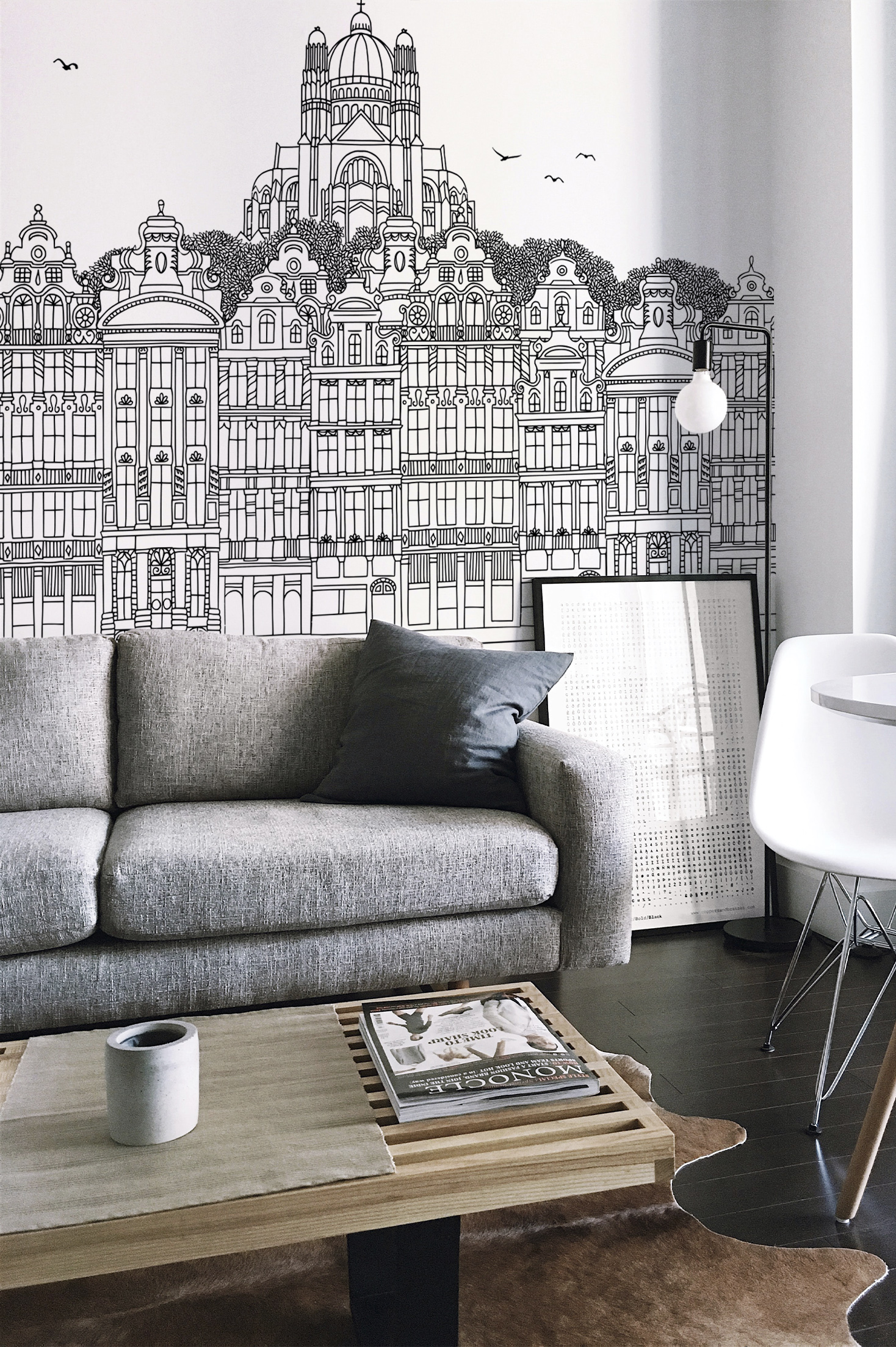 N228-2 Brussels wallpaper in black and white