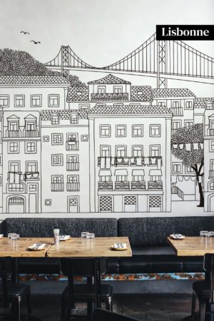 Lisbon wallpaper in black and white