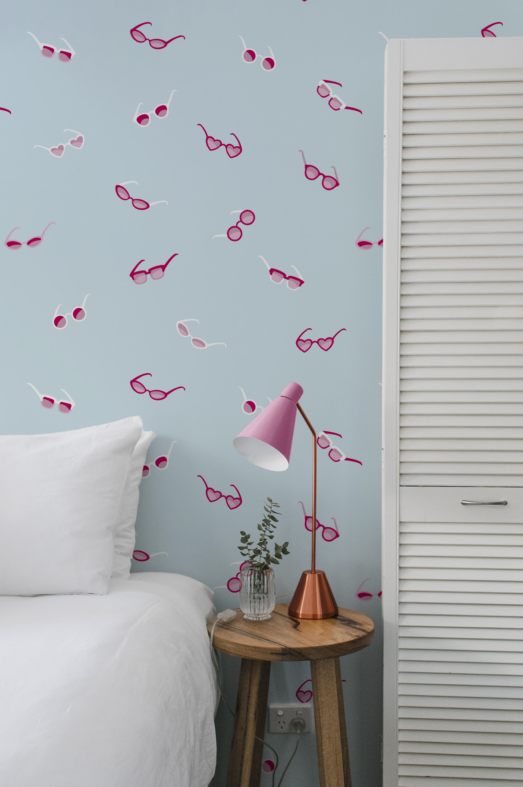 N232-1 Glasses on the nose wallpaper