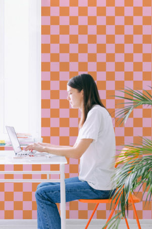 bureau papier peint orange rose