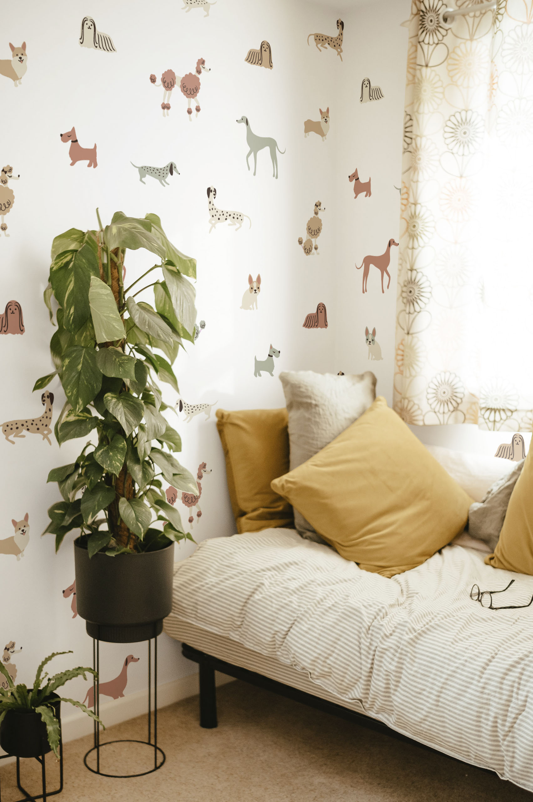 papel pintado verde salon animales perro pop