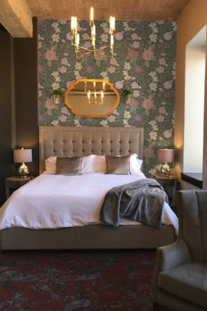 chambre vert papier peint floral jardin sauvage vintage