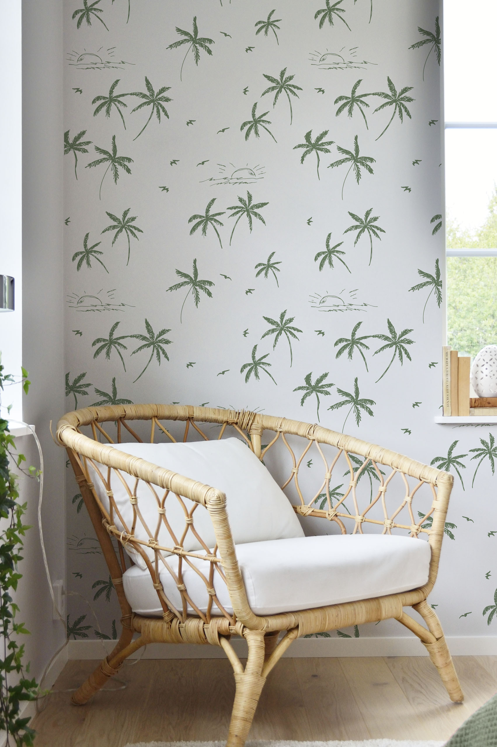 n414_papier painted tropical atmosphere vert_2 Green Bedroom Wallpaper Tropical Atmosphere Exotic Plant