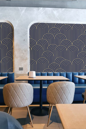 espace public bleu papier peint arche semi circulaire art déco géométrique