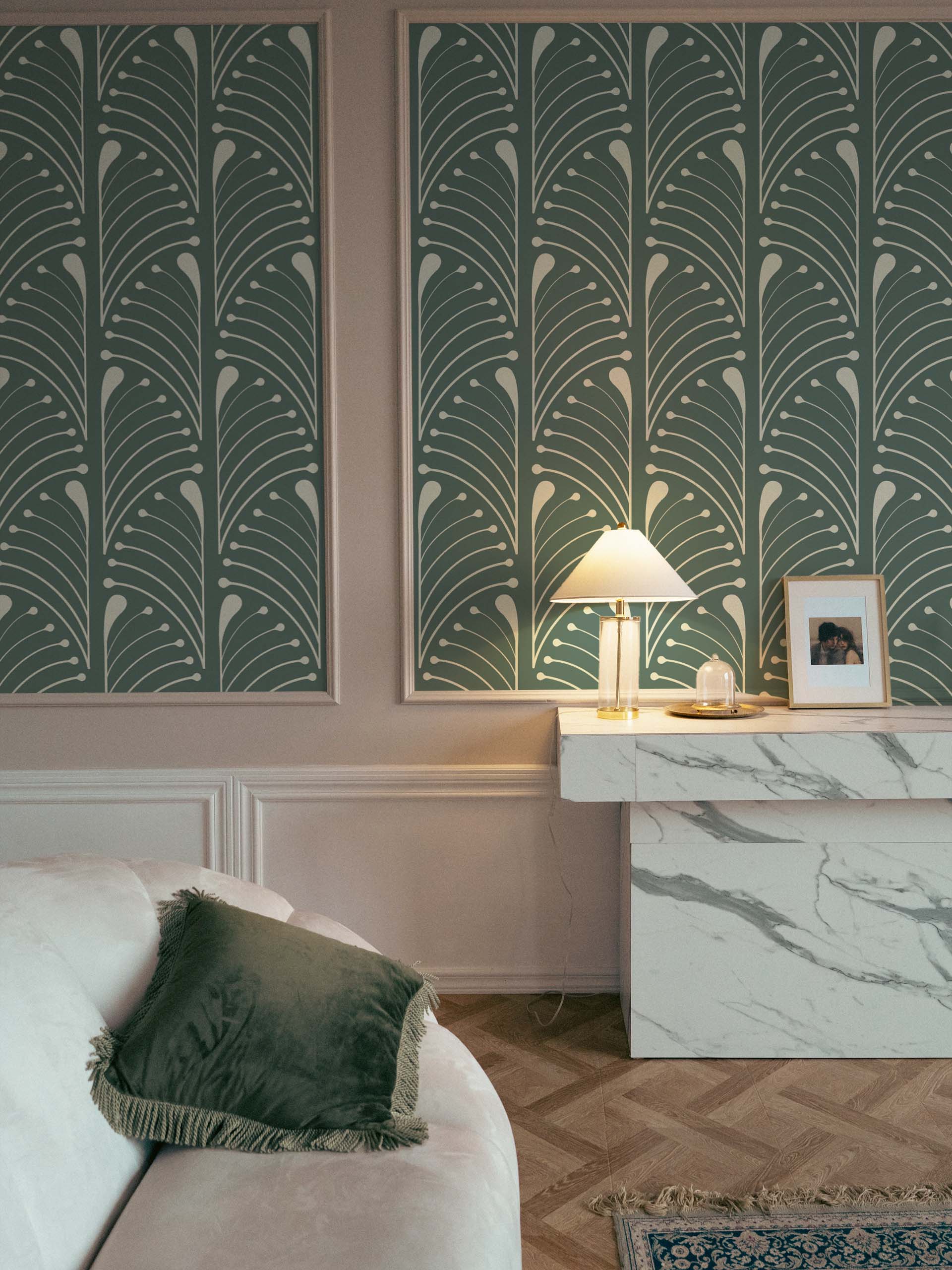 N448 Green Living Room Wallpaper Half Palmettes Art Deco Living room green wallpaper half palmettes Art Deco vintage