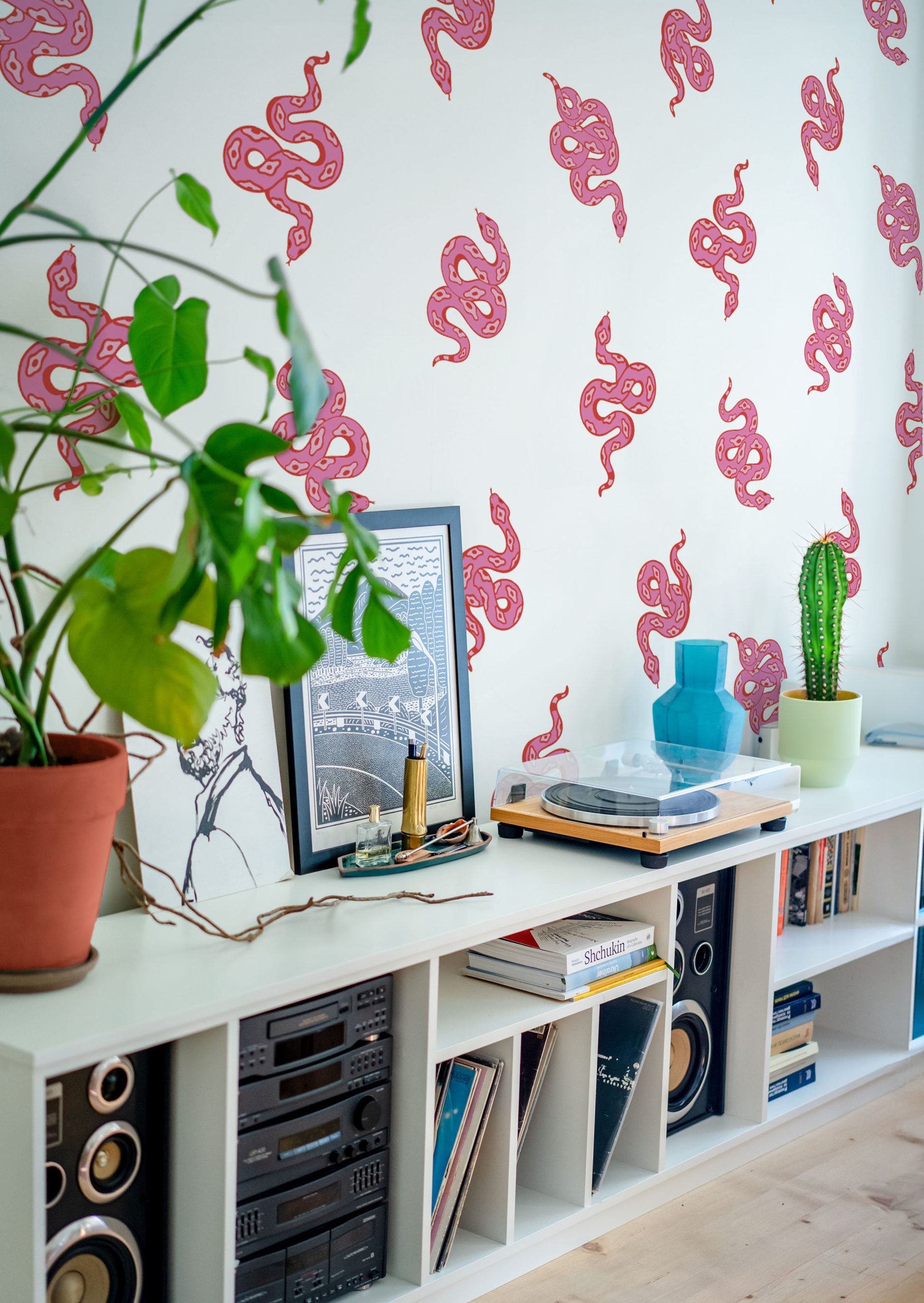 n503 living room wallpaper snake pink pop animal living room wallpaper snake pink pop animal