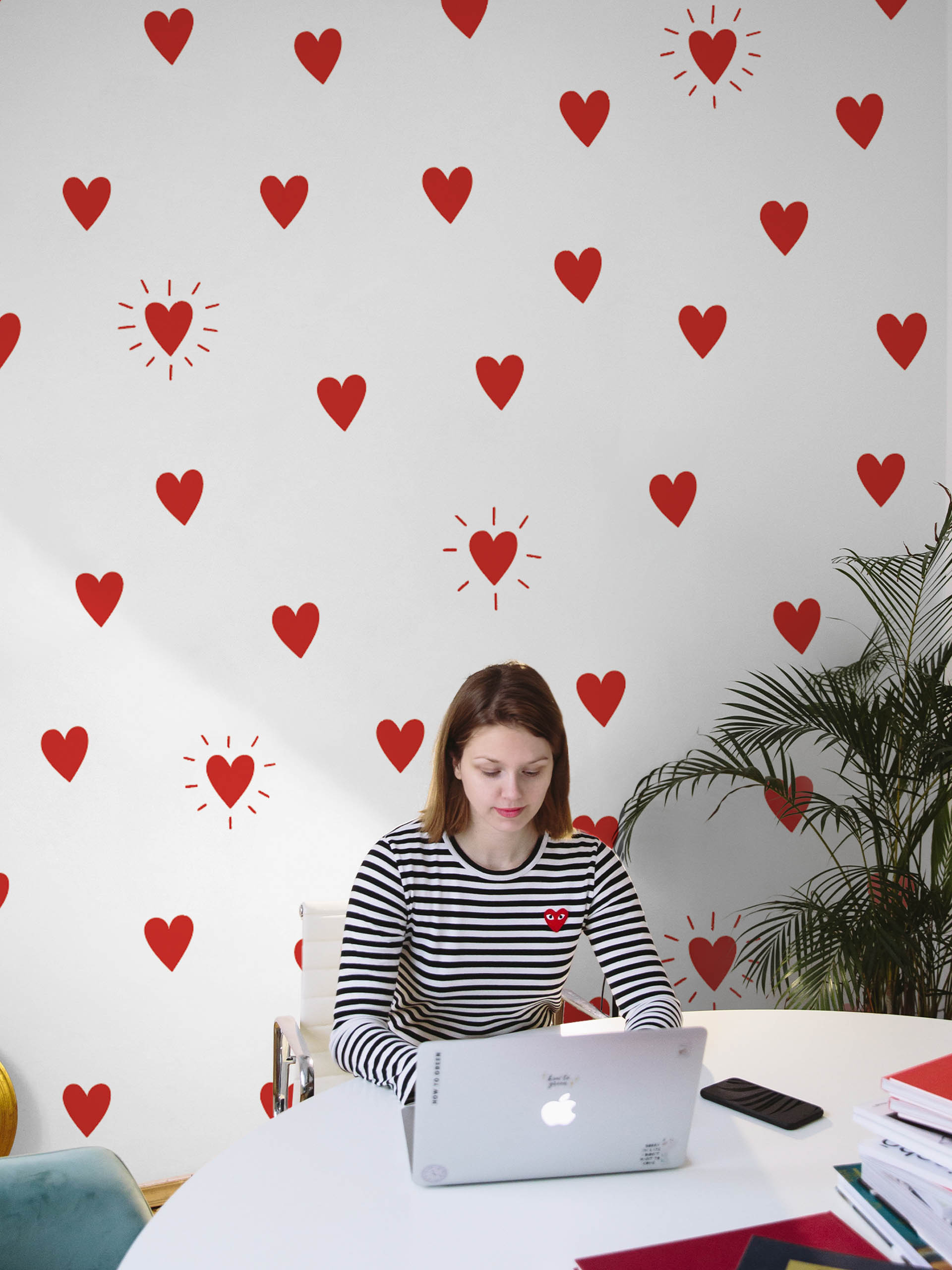 wallpaper 540 Radiant Hearts Desk Girl