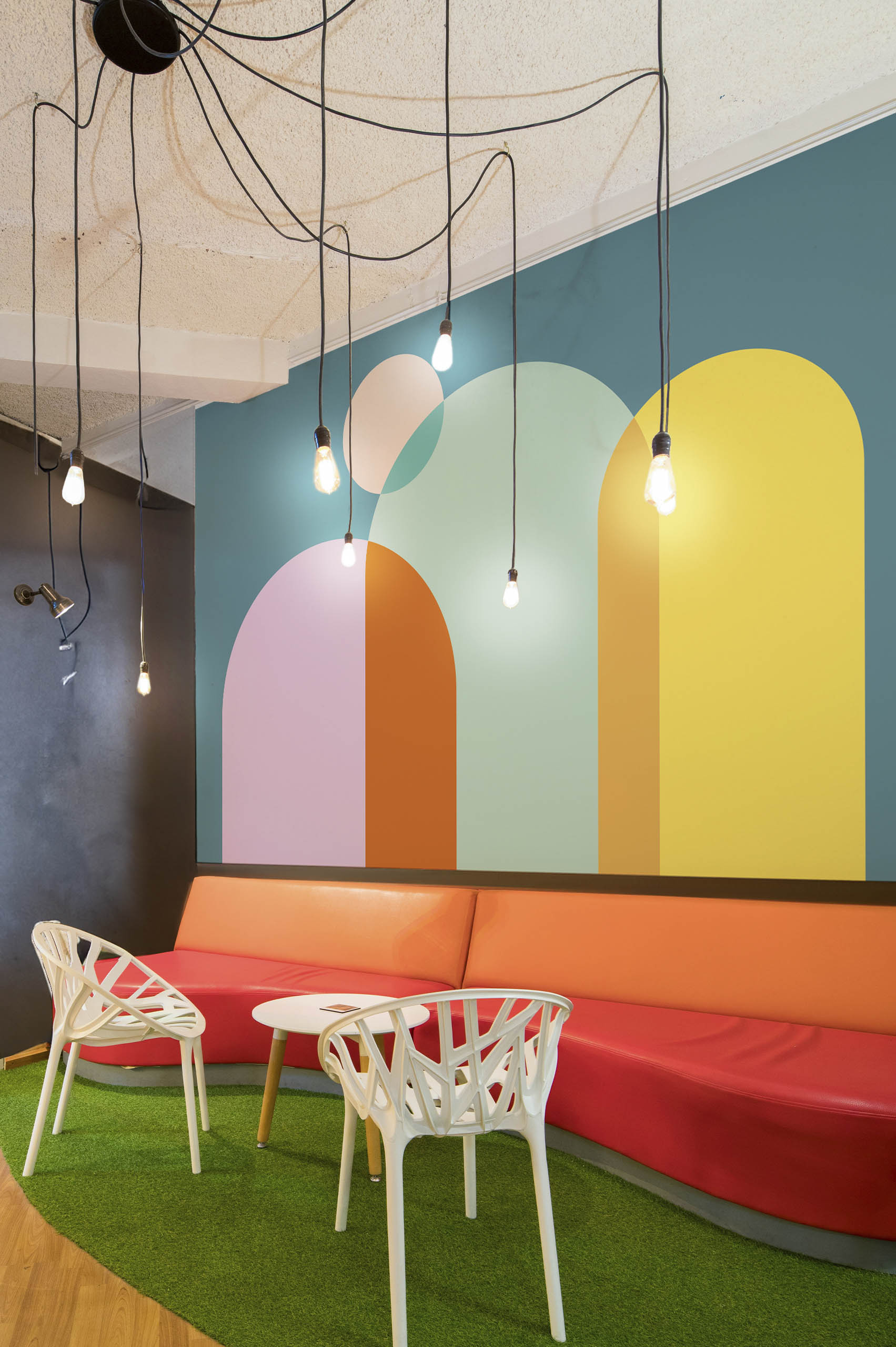 Papier peint formes colorees espaces publics