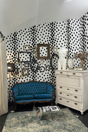 Papier peint points noir espaces publics