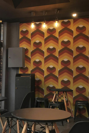 Papier peint prisme marron espaces publics