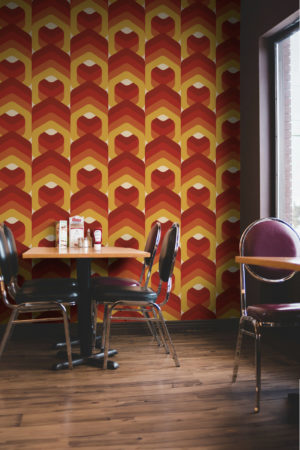 Papier peint prisme rouge espaces publics