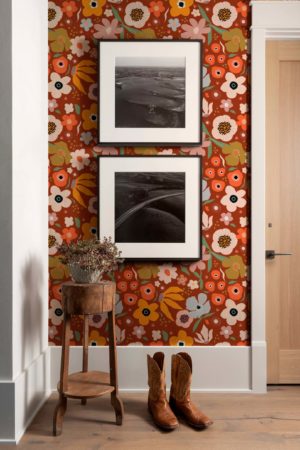 N°607 : Wallpaper - Burst of Petals terracotta entrance