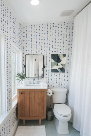 N°638 :  Pluie de Perles - bleu - salle de bain.