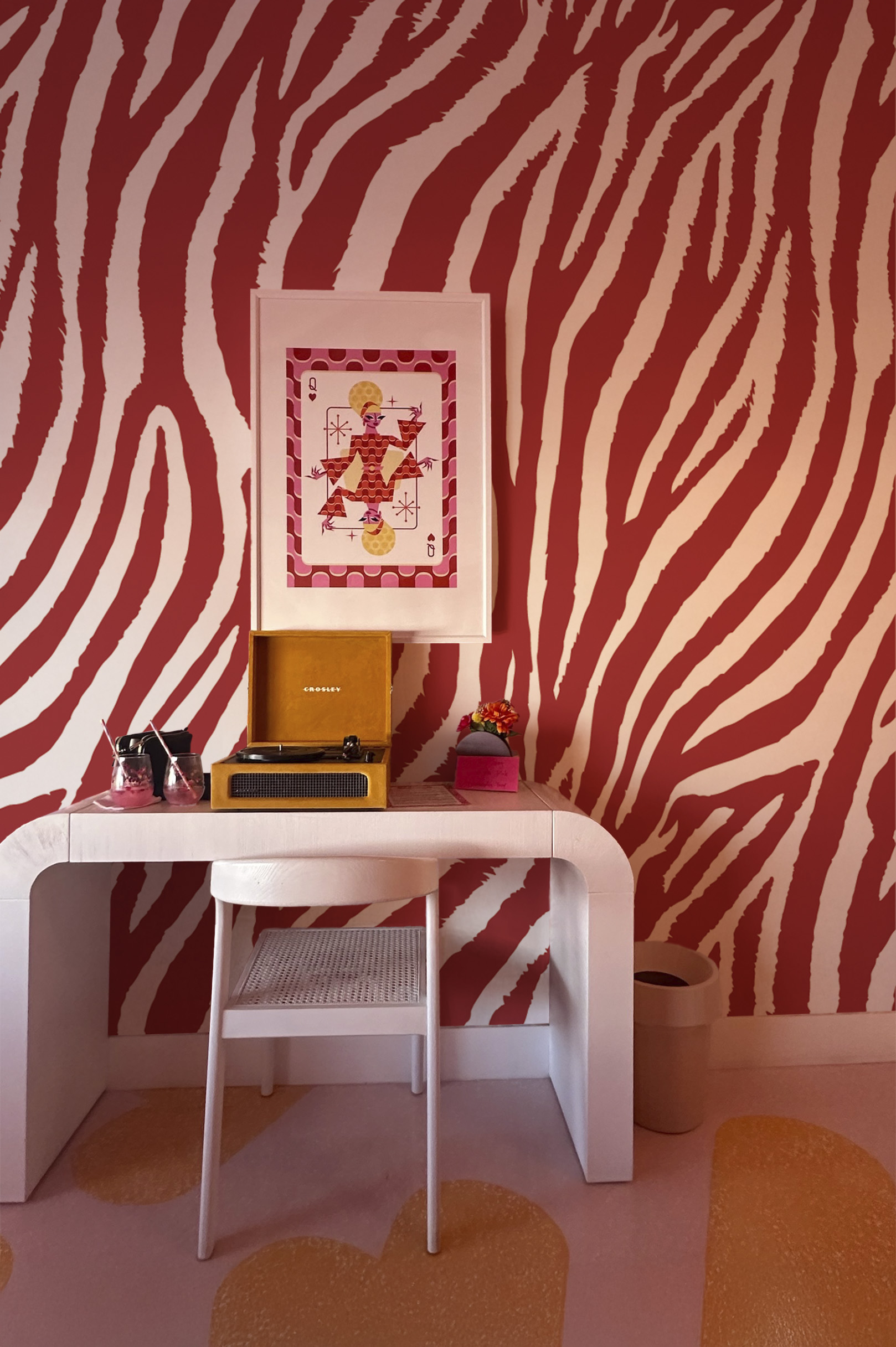 N°645 : Safari - red - room.