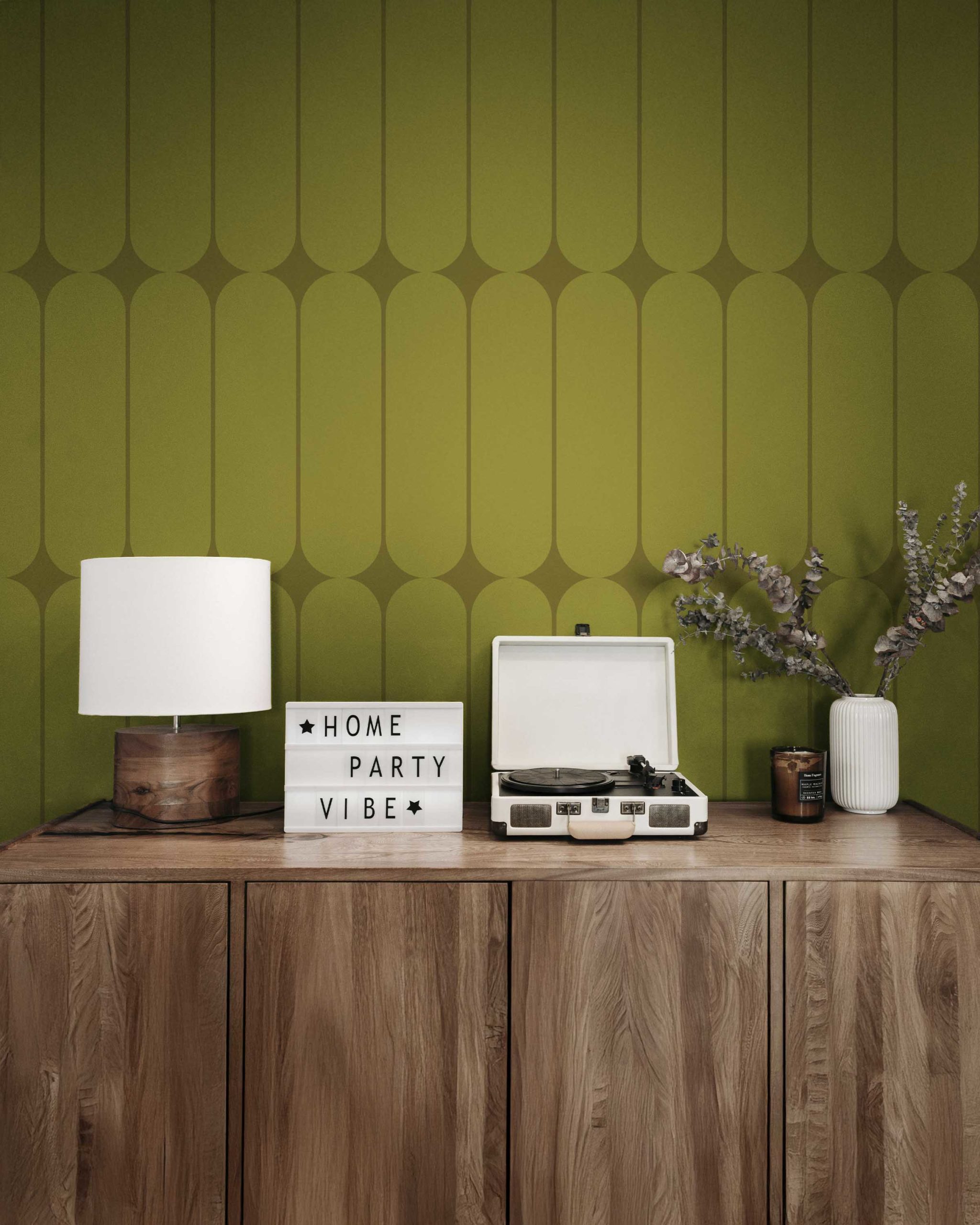 N695 Living Room Green